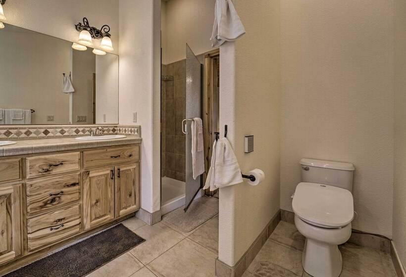 Soda Springs Cabin Near Donner Lake + Ski Resorts!