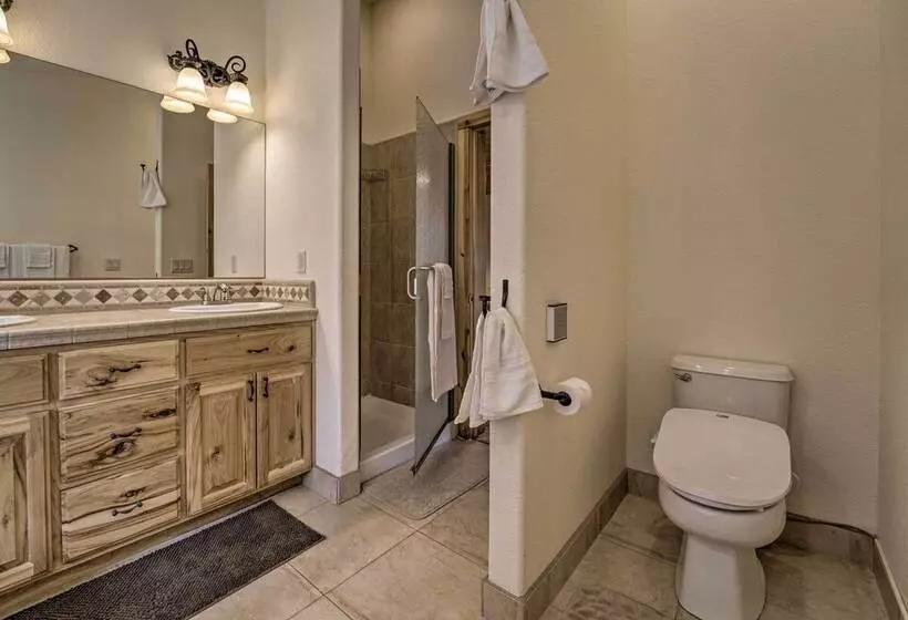 Soda Springs Cabin Near Donner Lake + Ski Resorts!