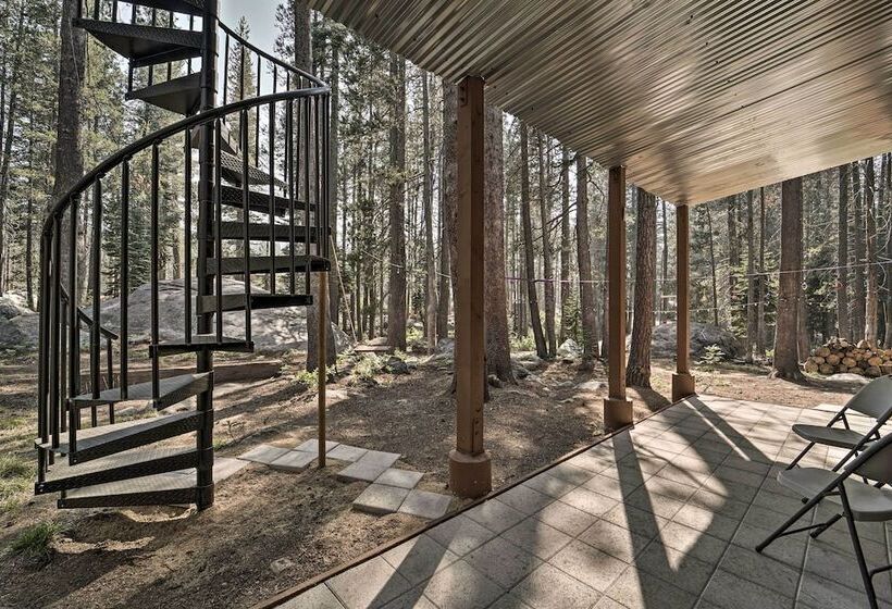 Soda Springs Cabin Near Donner Lake + Ski Resorts!