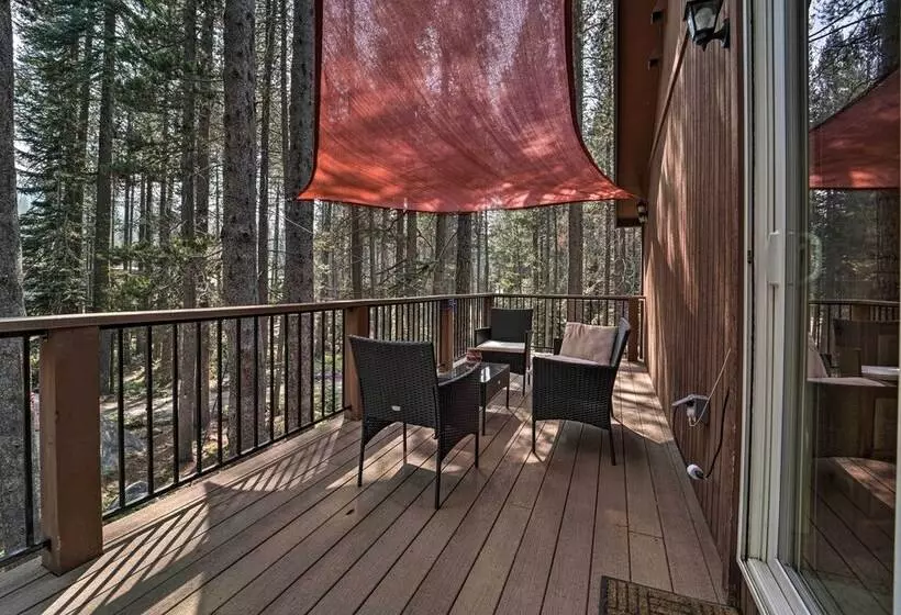 Soda Springs Cabin Near Donner Lake + Ski Resorts!