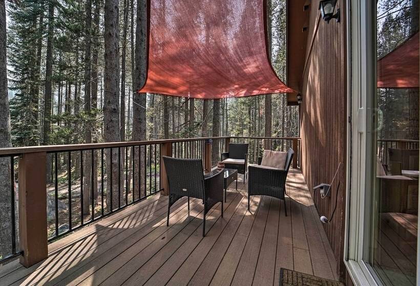 Soda Springs Cabin Near Donner Lake + Ski Resorts!