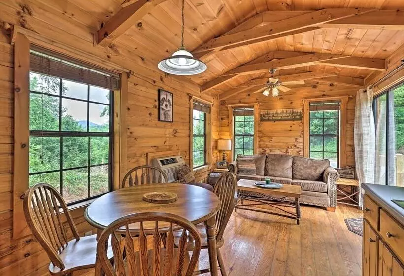 Quaint Log Cabin W/ Views Near West Jefferson