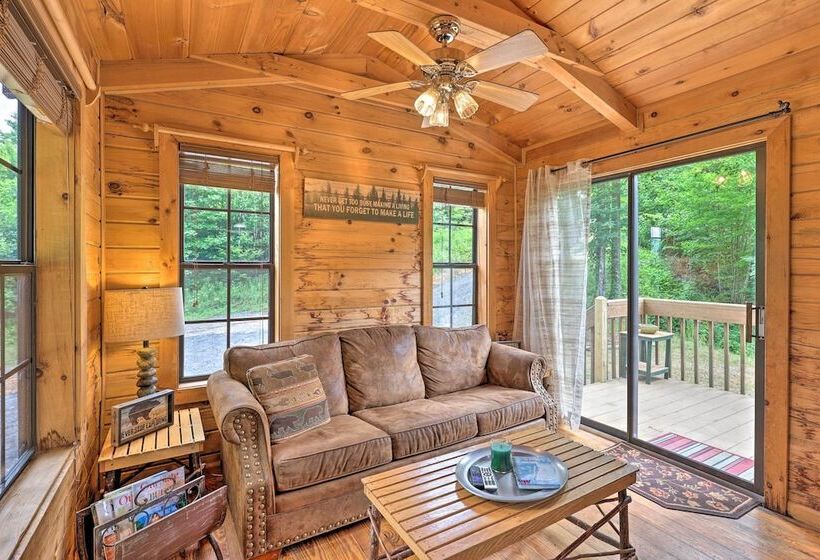 Quaint Log Cabin W/ Views Near West Jefferson