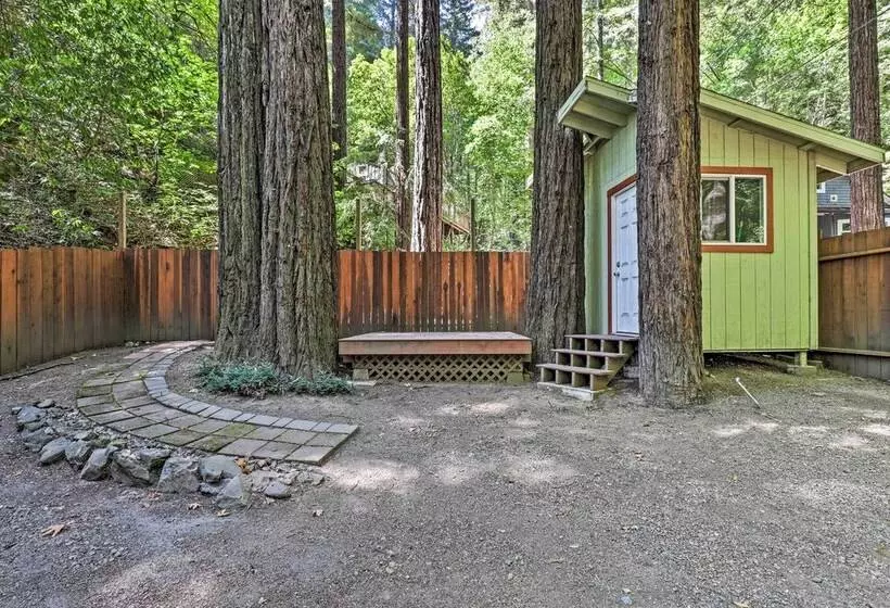 Quiet Cottage W/ Redwood Forest Views & Deck!