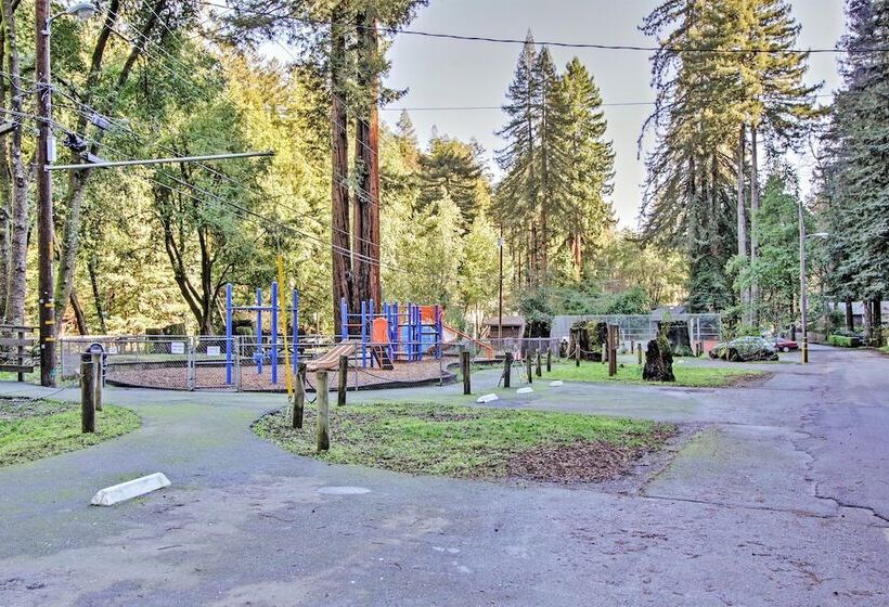 Quiet Cottage W/ Redwood Forest Views & Deck!