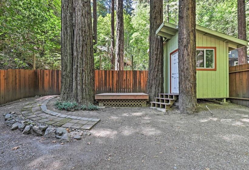 Quiet Cottage W/ Redwood Forest Views & Deck!