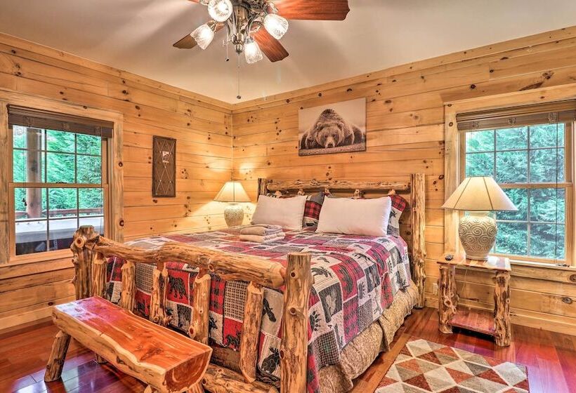 Riverfront Hideaway W/ Mtn Views In Marshall!