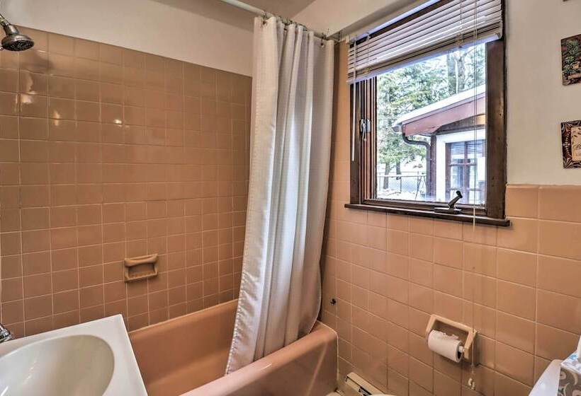 Walk To Lake Harmony: Home W/ Hot Tub & Fire Pit