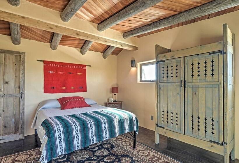 Secluded San Ysidro House W/ Desert Views!