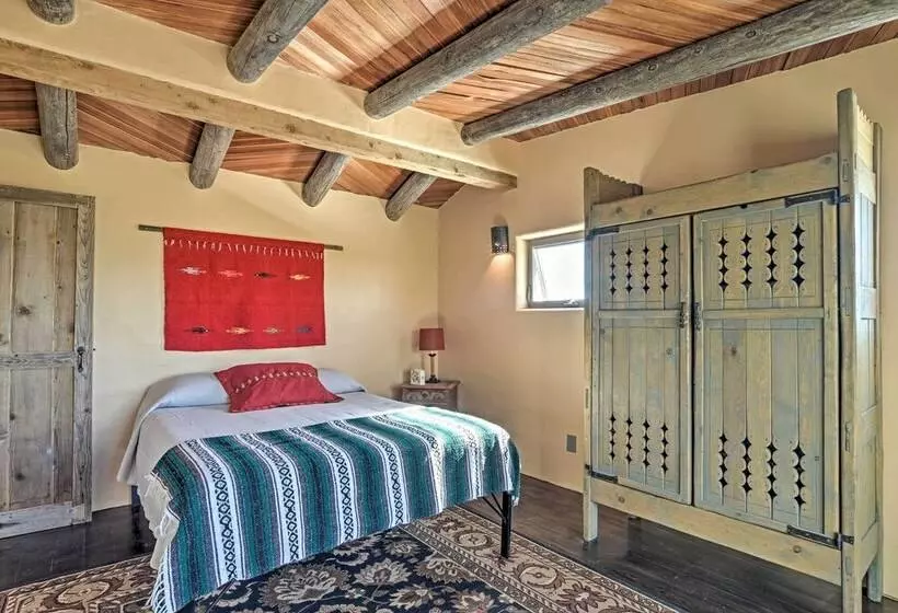 Secluded San Ysidro House W/ Desert Views!