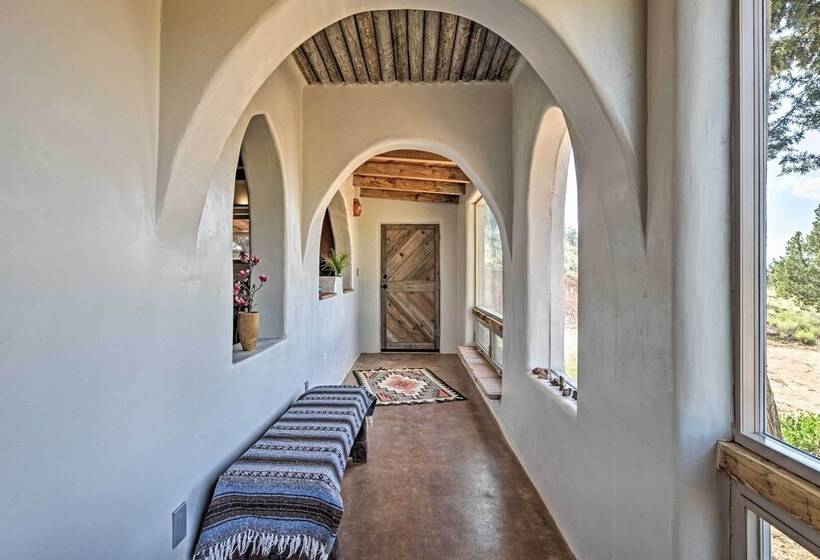 Secluded San Ysidro House W/ Desert Views!