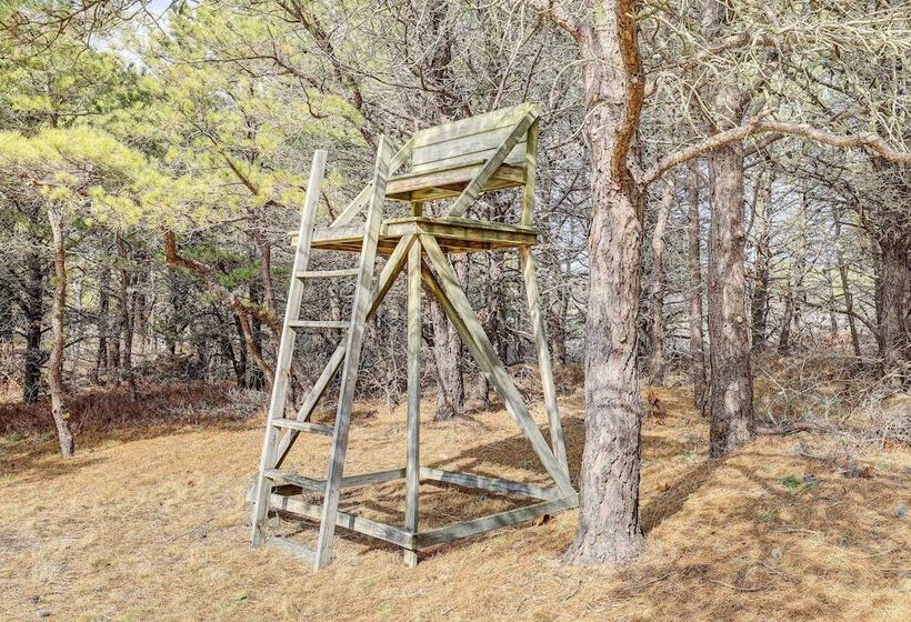 Serene Cape Cod Retreat Walk To Bay!