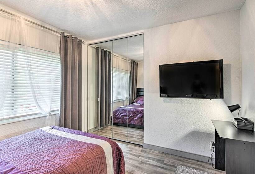 Shady & Eclectic Fort Lauderdale Dwelling W/ Yard!