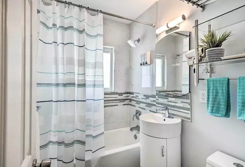 Shady & Eclectic Fort Lauderdale Dwelling W/ Yard!