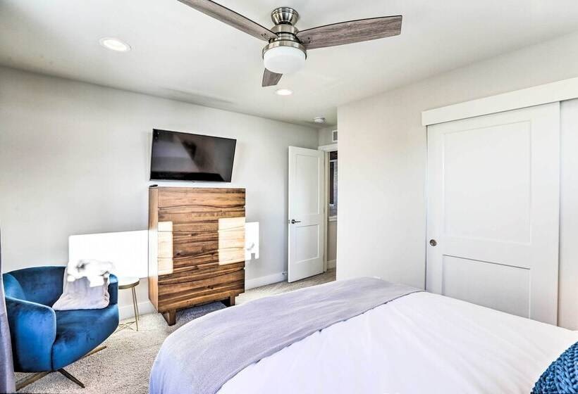 Hike & Ski: Stunning Home W/ Hot Tub In Granby!