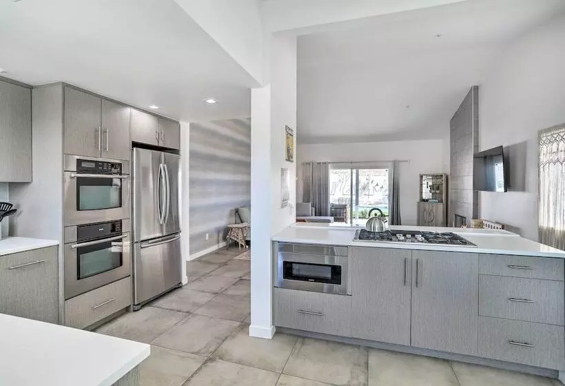 Stunning Desert Hot Springs Home W/ Pool!