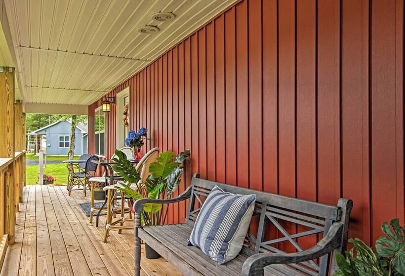 The Overlook Home: Water Views, Hiking & Boating