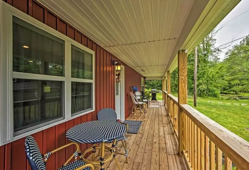 The Overlook Home: Water Views, Hiking & Boating