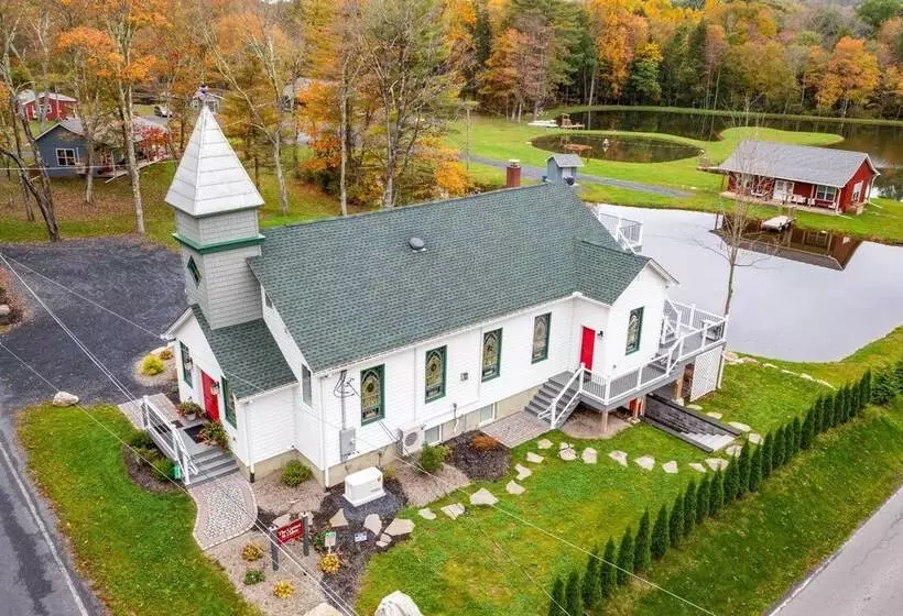 The Overlook Home: Water Views, Hiking & Boating