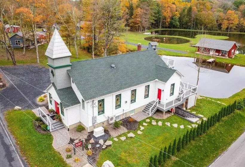 The Overlook Home: Water Views, Hiking & Boating