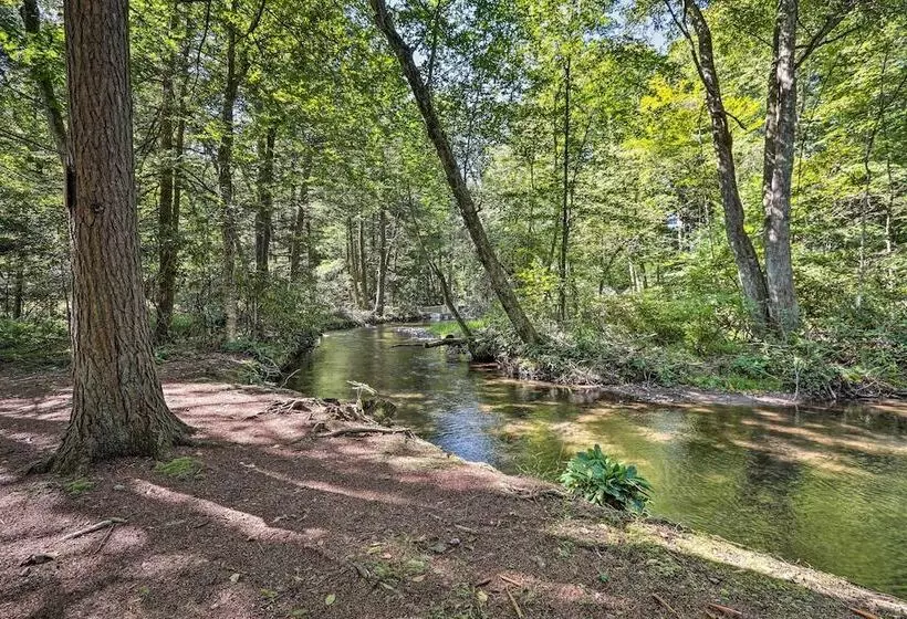 The Overlook Home: Water Views, Hiking & Boating