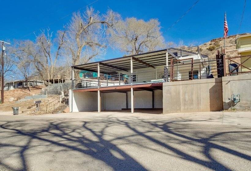 Updated Buffalo Springs House On The Lake!