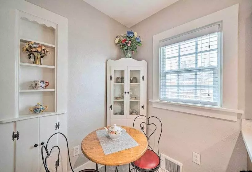 Well Equipped Cody Cottage: 2 Miles To Cody Rodeo!