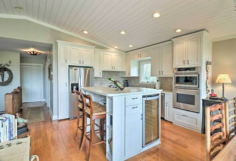 2.5 Acre Lake Toxaway Mtn Lodge W/ Tree House!