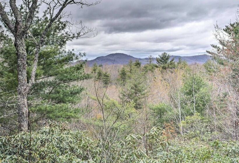 2.5 Acre Lake Toxaway Mtn Lodge W/ Tree House!