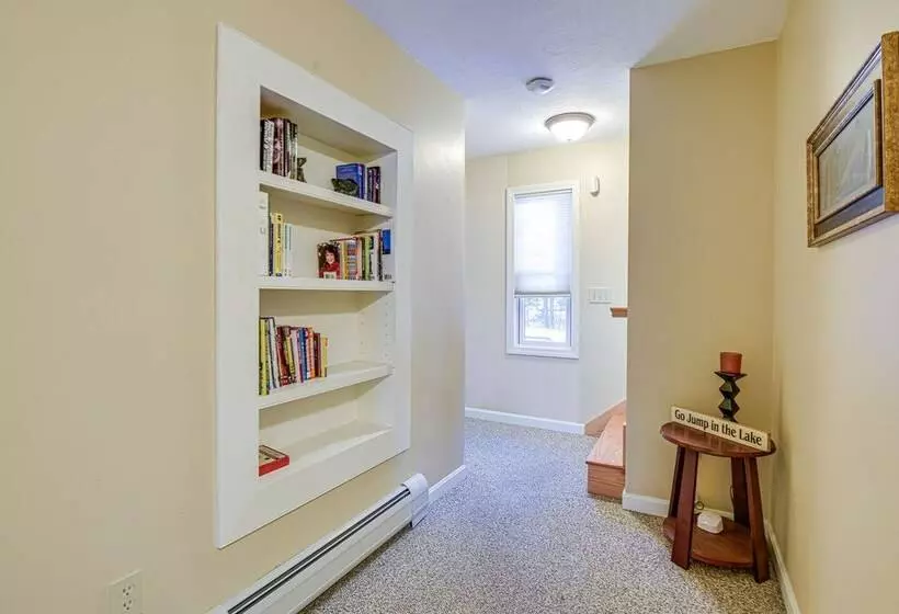 4 Season Home: Fireplace & Fire Pit In Barnstead