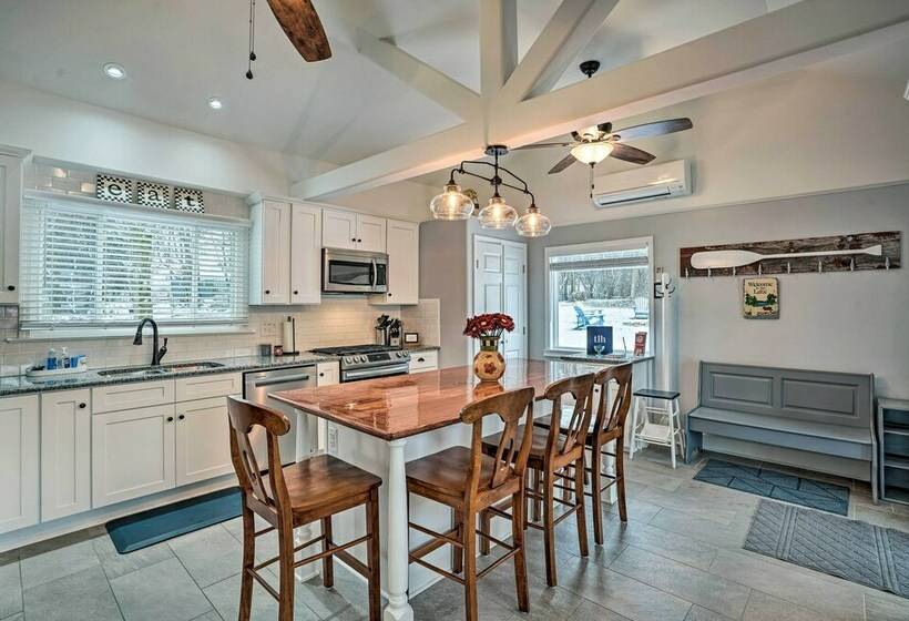 Auburn Home + Fire Pit, Steps To Owasco Lake!