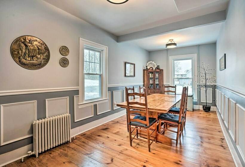 Auburn Home + Fire Pit, Steps To Owasco Lake!