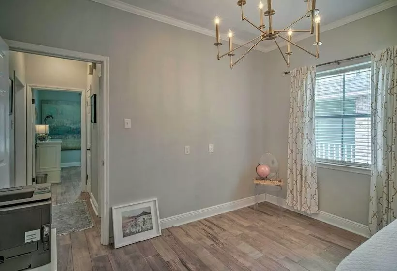 Baton Rouge Game Day House W/ Chic Yard Space