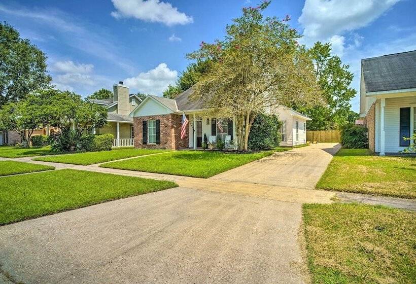Baton Rouge Game Day House W/ Chic Yard Space