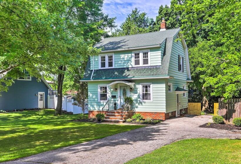 Bright Parma Home W/ Outdoor Space < 10 Mi To Dtwn