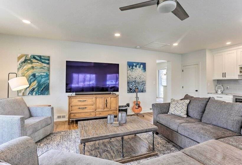 2 Mi To Dtwn Castle Rock: Home W/ Furnished Patio