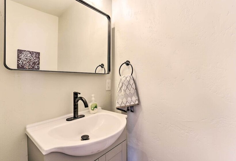 2 Mi To Dtwn Castle Rock: Home W/ Furnished Patio