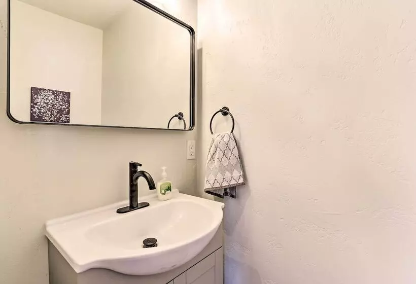 2 Mi To Dtwn Castle Rock: Home W/ Furnished Patio