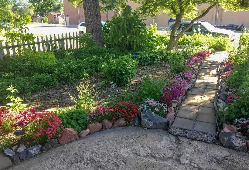 Charming Cedar City Retreat   Walk To Downtown!