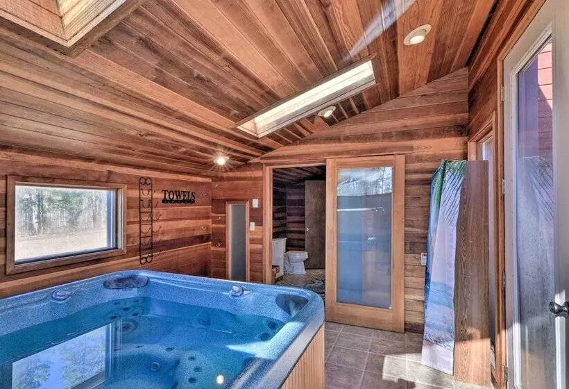 Charming Leadville Retreat W/ Private Hot Tub