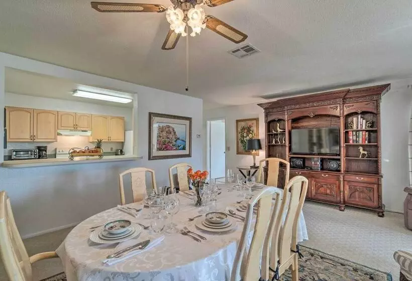 Charming Port Charlotte Home W/ Lanai & Pool!