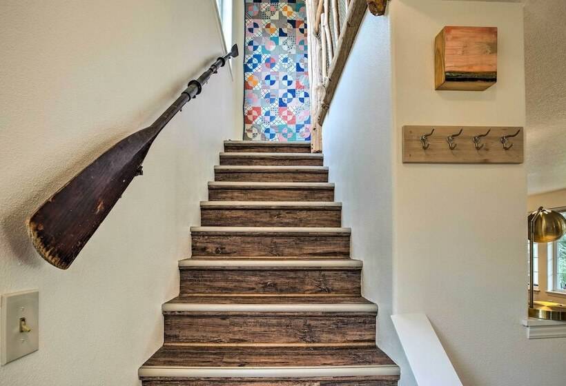 Charming Rockaway Beach House, Walk To Ocean!