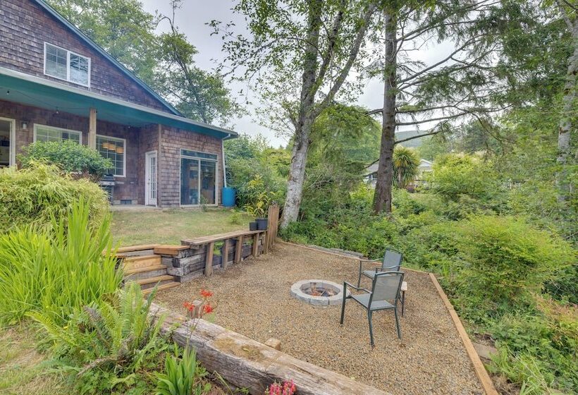 Charming Rockaway Beach House, Walk To Ocean!