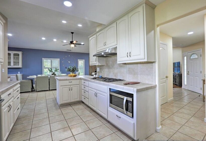 Chic Ranch Style Home On 33 Acre Walnut Ranch