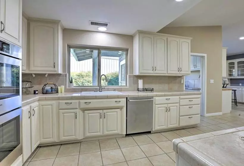 Chic Ranch Style Home On 33 Acre Walnut Ranch