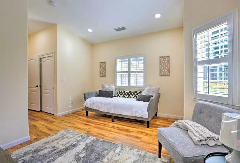 Chic Ranch Style Home On 33 Acre Walnut Ranch