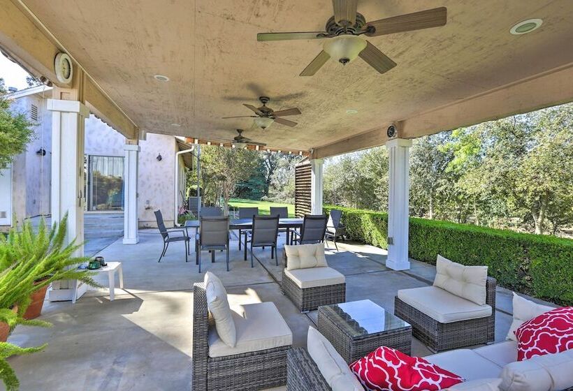 Chic Ranch Style Home On 33 Acre Walnut Ranch