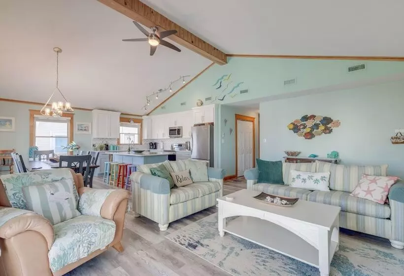 Coastal Home W/ Deck & Outdoor Shower