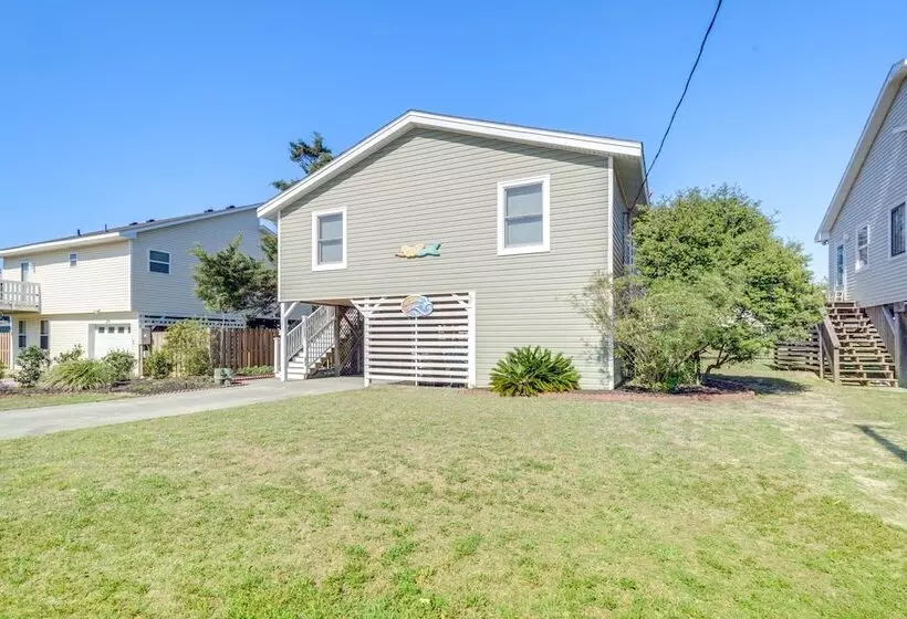 Coastal Home W/ Deck & Outdoor Shower