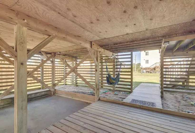 Coastal Home W/ Deck & Outdoor Shower